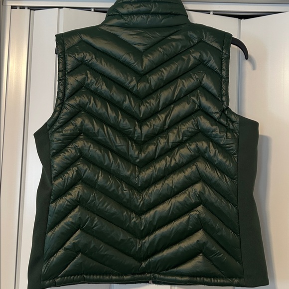 Calvin Klein vest - Picture 4 of 4